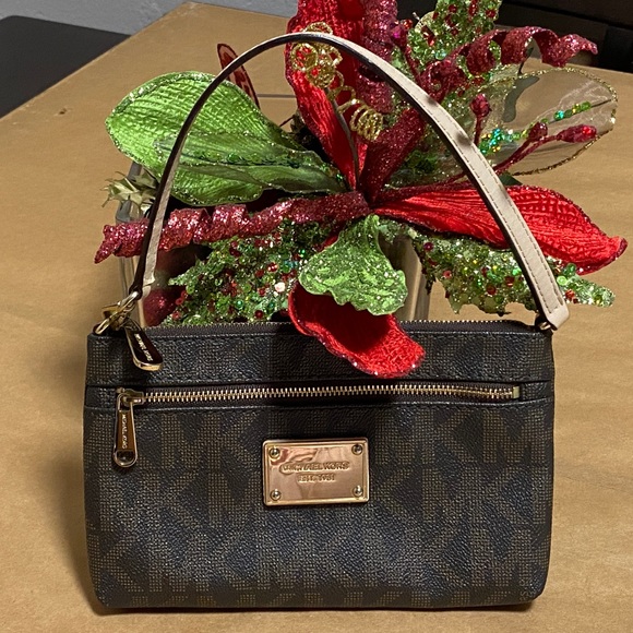 Michael Michael Kors👑Small Purse - Picture 5 of 11